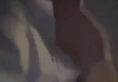 The best outdoor bag, hip skirt, OL goddess seduced a man on the street into the men's public toilet to have sex, and the woman rode out the white pulp to reveal her sex. It was so exciting and she was shot inside without a condom