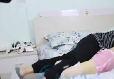 "Cosmic Brothers and Sisters Incest" Senior high school sister breaks her virginity and bleeds and shoots inside 丨ˇ Virgin sister peeks at porn